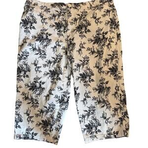 Croft & Barrow 18W Floral Capri Pants Cotton Spandex Black White